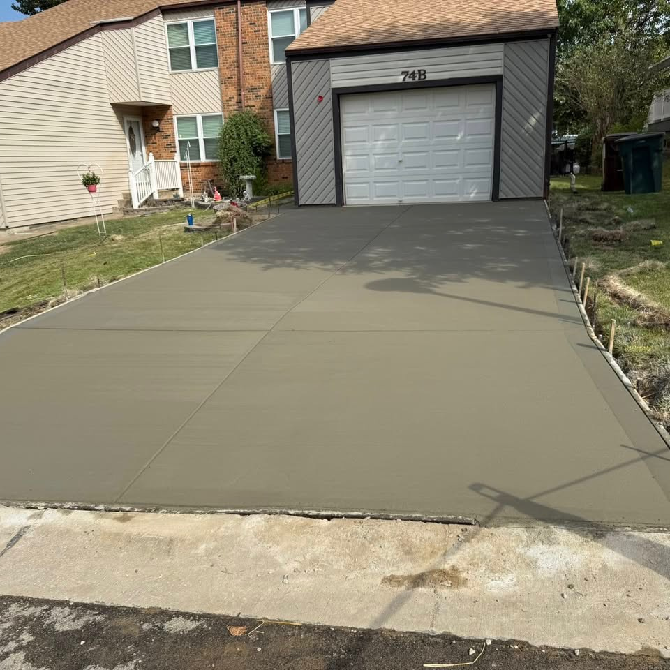 Concrete driveway replacement in O'Fallon